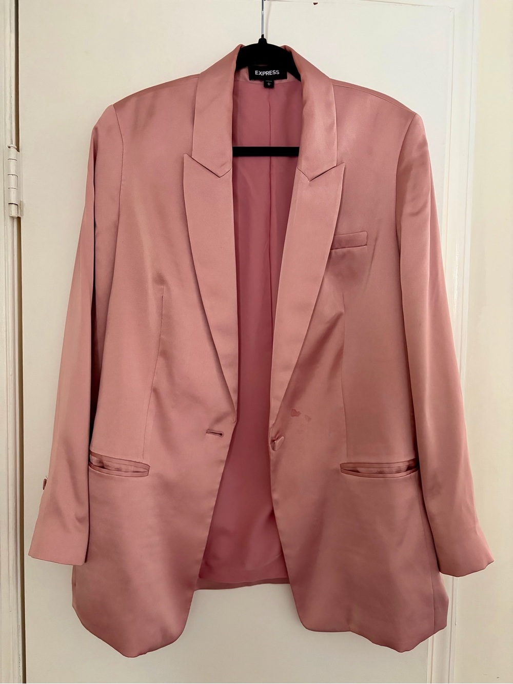 Express Women’s Pink Satin Blazer. Size L.